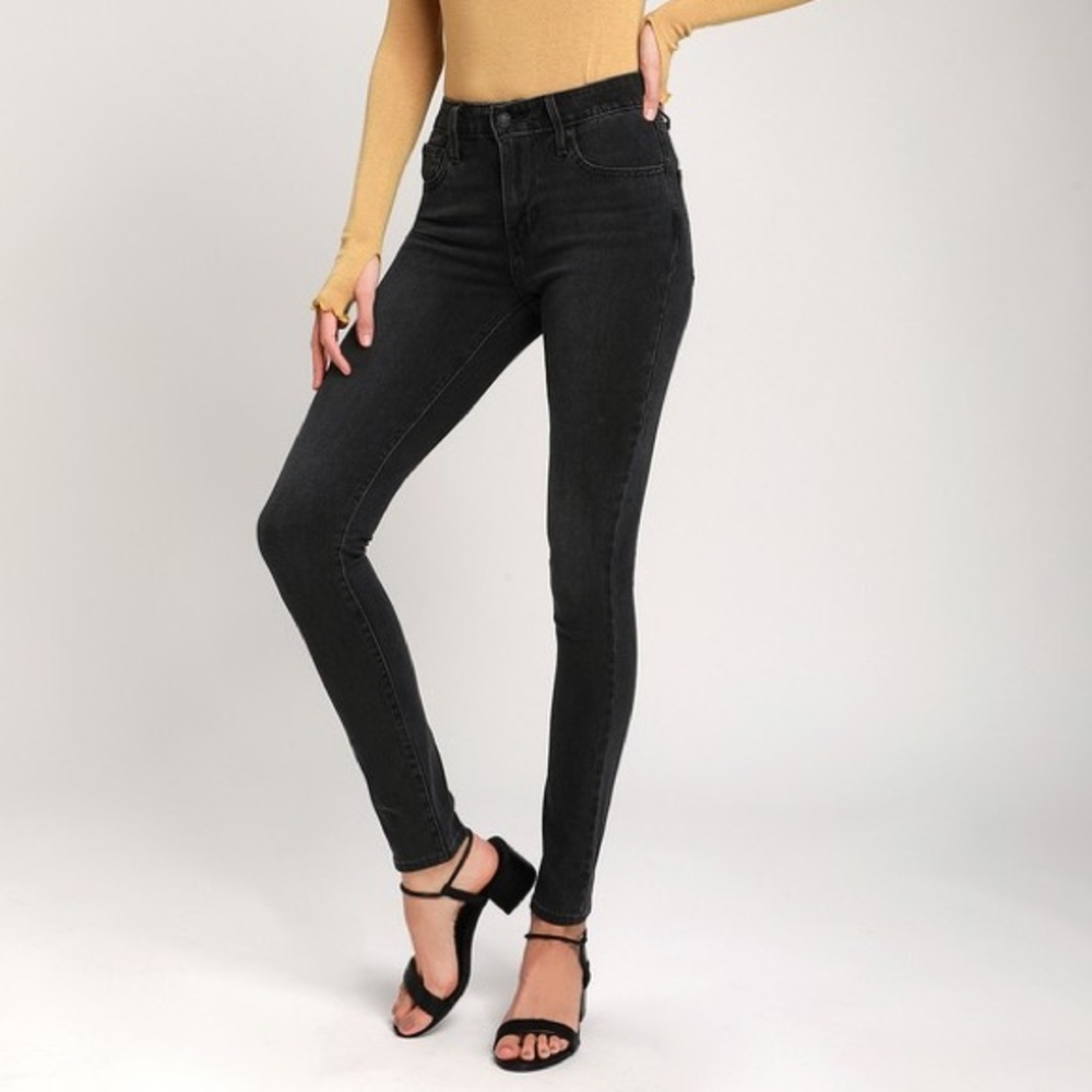 Levi’s 710 Super Skinny Jeans Size 24